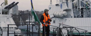 Морские пограничники получили награды и новые звания (фото)