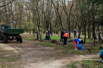 Сезон субботников открыт!