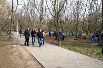 Сезон субботников открыт!