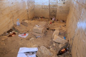 Журналисты побывали в катакомбах в лагере партизан Дроздова (фото)