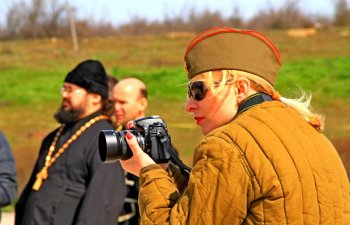 В честь освобождения Одессы состоялся автопробег военной техники и высадка деревьев