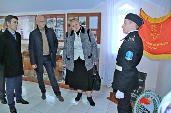 В преддверии 70-летия освобождения Одессы лучшие школьники заступили на Почетную Вахту на Посту №1