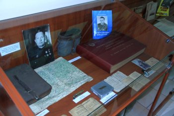 В преддверии 70-летия освобождения Одессы лучшие школьники заступили на Почетную Вахту на Посту №1