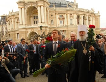 Сегодня в Одессе на Стене Героев открыты новые имена (фото)