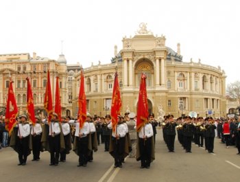 Сегодня в Одессе на Стене Героев открыты новые имена (фото)