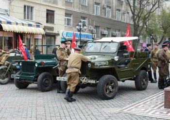 В Одессе на Дерибасовской прошел Фронтовой привал