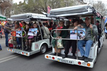 Одесситы прошли маршем в честь освобождения города