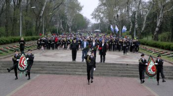 Едут! Одесситы на велосипедах разных марок и модификаций поехали в традиционный велопробег (фото)