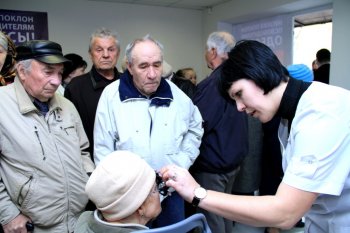 В Малиновском районе открылась приемная Геннадия Труханова