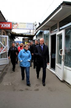 Геннадий Труханов встретился с предпринимателями Малиновского рынка