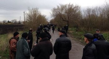 Славянск: последняя сводка (видео горящего блок-поста)