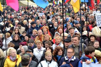 Одесситы отправились «встречать» американцев
