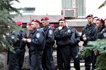 Одесские правоохранители надели георгиевские ленты (фото)