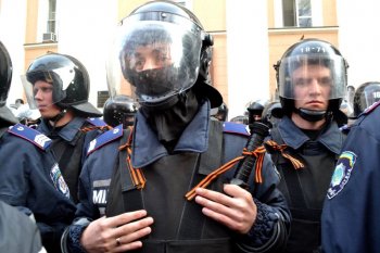 Одесские правоохранители надели георгиевские ленты (фото)