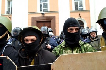 Одесские правоохранители надели георгиевские ленты (фото)