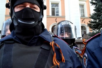 Одесские правоохранители надели георгиевские ленты (фото)