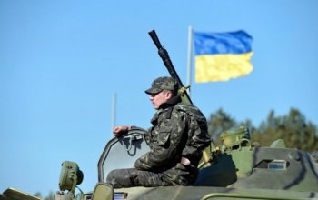 Двое протестующих ранены при штурме украинскими военными аэродрома в Краматорске