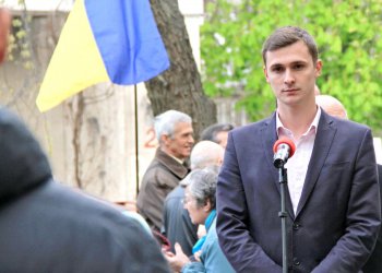 Геннадий Труханов встретился с жителями Приморского района