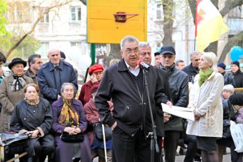 Геннадий Труханов встретился с жителями Приморского района
