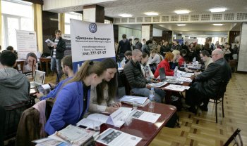 Во Дворце Культуры студентов ОНПУ прошла ярмарка карьеры