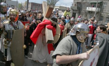Пасхальная реконструкция (фото)