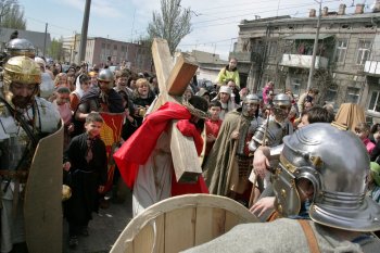 Пасхальная реконструкция (фото)