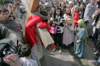 Пасхальная реконструкция (фото)
