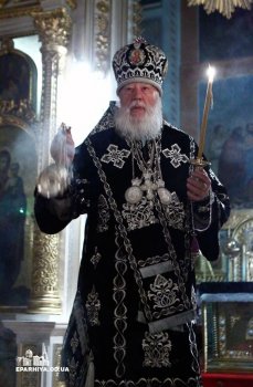 В Великую Субботу митрополит Агафангел совершил чин погребения Плащаницы и Божественную литургию