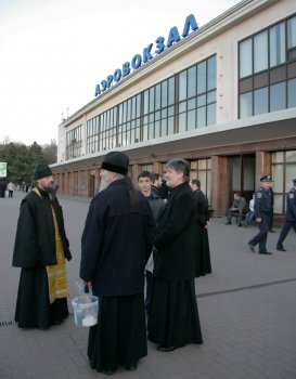 Геннадий Труханов: Я горд тем, что частичка Благодатного огня доставлена в Одессу (фото)