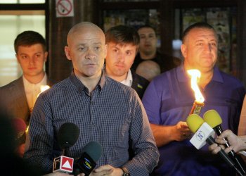Геннадий Труханов: Я горд тем, что частичка Благодатного огня доставлена в Одессу (фото)