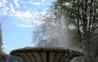 В Одессе после зимнего сна пробуждаются фонтаны (фото)