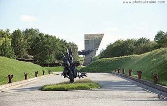Митинг в Изюме: Жители требуют убрать из города нацгвардию (видео)