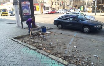 В Одессе демонтируют незаконные будки (фото)