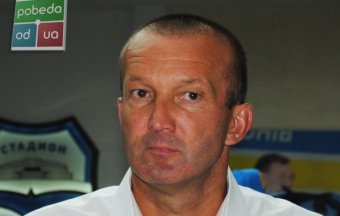 Наставник «Черноморца» на испанском языке извинился перед тренером «Днепра»