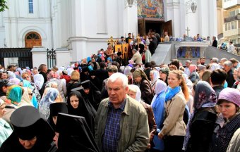 Крестный ход: «Просим мира Украине»
