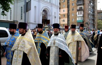 Крестный ход: «Просим мира Украине»
