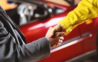 В случае продажи легкового автомобиля необходимо подать декларацию о доходах