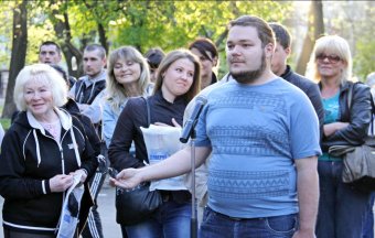 Геннадий Труханов встретился с одесситами в сквере имени Мечникова (фото)