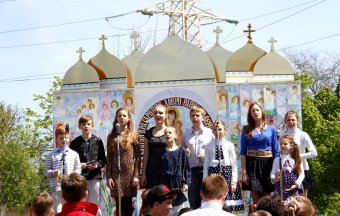 Геннадий Труханов поздравил маленьких одесситов со светлым праздником Пасхи