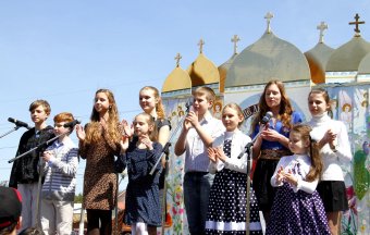 Геннадий Труханов поздравил маленьких одесситов со светлым праздником Пасхи