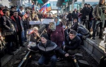 Пограничники опровергают информацию о поездах из Крыма с пророссийскими активистами