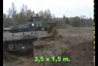 Остановят ли российские танки рвы на границе? (видео)