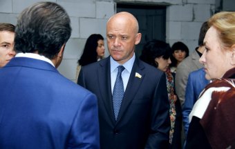 Геннадий Труханов проинспектировал строительство больницы скорой помощи на Малиновского