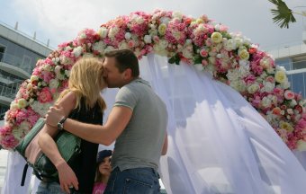 Одесситы устроили марафон поцелуев (фото)