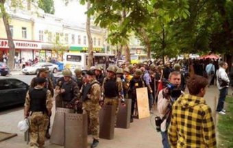 Группа «Стоп Гурвиц»: За сутки до бойни в Одессе в город прибыло 15 автобусов с западноукраинскими боевиками