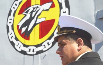 Жены моряков благодарят военных «Гетьмана Сагайдачного» за участие в антипиратской операции