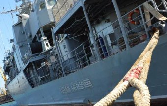 Жены моряков благодарят военных «Гетьмана Сагайдачного» за участие в антипиратской операции