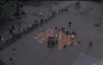 Одесситы подарили родному Городу-герою Звезду Памяти из сотен свечей