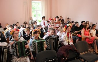 В Одессе открылся муниципальный фестиваль детского и юношеского творчества