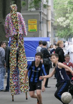 Сегодня состоялось торжественное открытие спорткомплекса в Старобазарном сквере (фото)